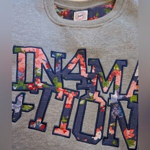 IN4M gray women’s crew neck sweatshirt 
Women’s large